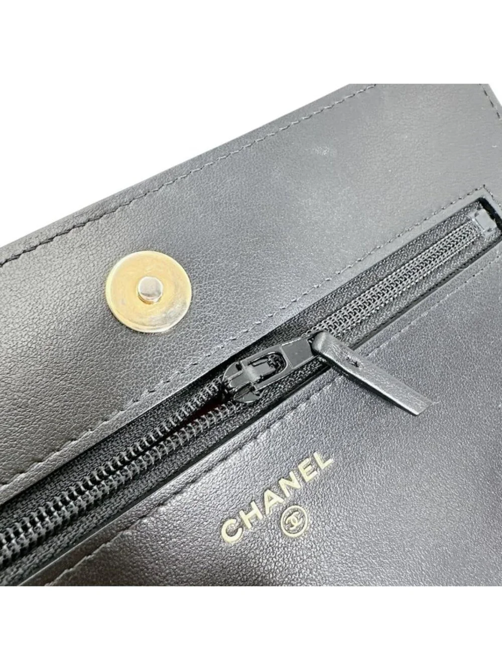 Chanel Lambskin Chain Wallet 19 Shoulder Bag Black